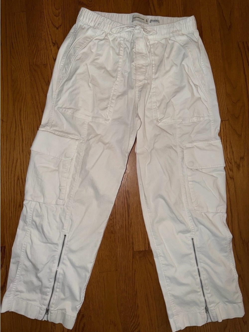 Abercrombie Pull-On Wide Leg Cargo Pant